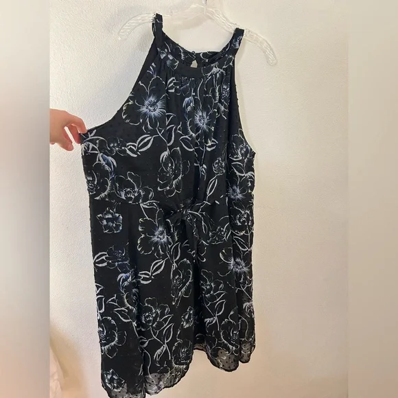 Torrid Black Floral Dress 3x NWT - Picture 2 of 4